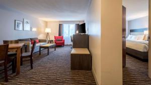 Postel nebo postele na pokoji v ubytování Country Inn & Suites by Radisson, Rochester-Pittsford-Brighton, NY
