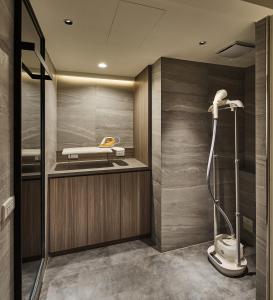 Bilik mandi di Orange Hotel -Hanzhong, Taipei