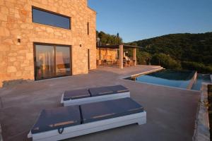 Swimming pool sa o malapit sa Exclusive Villa in Volimes, Greece