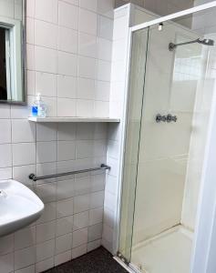 Manjimup Hotel的一间浴室