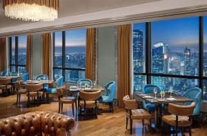 Posezení v ubytování The St. Regis Shanghai Jingan