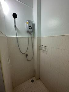 Vonios kambarys apgyvendinimo įstaigoje Phuket Old Town Hostel