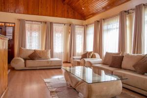 Fotografie z fotogalerie ubytování 3 Bed House Sleeps 6 - Garden Parking Bbq v destinaci Nairobi + 26 fotografií