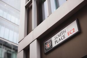 Certifikát, hodnocení, plakát nebo jiný dokument vystavený v ubytování South Place Hotel