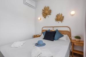 A bed or beds in a room at Villa Anna - PlusHolidays
