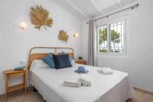 A bed or beds in a room at Villa Anna - PlusHolidays
