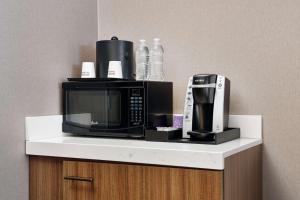 绍姆堡希尔顿花园旅馆的咖啡和沏茶工具