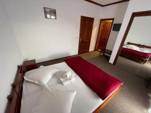 Легло или легла в стая в Cabana Izvoarele Doftanei