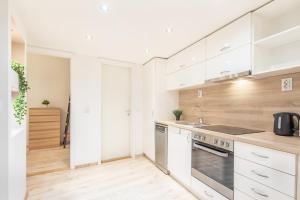 Central and Cute with 3 rooms and AC 1097 Budapest, Drégely utca 7 kép - 2