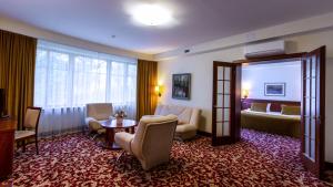 TV a/nebo společenská místnost v ubytování Hotel Violeta