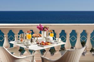 Nápoje v ubytování Royal Hotel Sanremo
