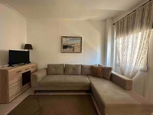 Μια τηλεόραση ή/και κέντρο ψυχαγωγίας στο GreeceRent - LADADIKA