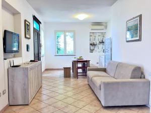 Kép Portion of villa with garden, about 1km from the beach szállásáról Marina di Sorso városában a galériában