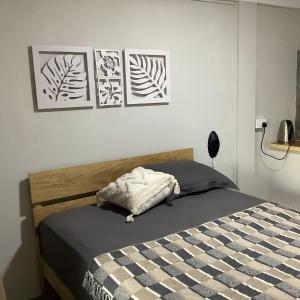 Postel nebo postele na pokoji v ubytování La Cabane D Eté