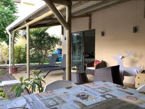 Posezení v ubytování La Cabane D Eté