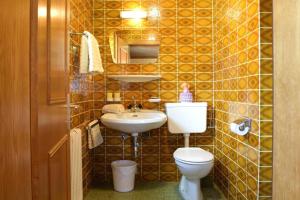 Koupelna v ubytování Haus Kohler + 37 fotografií