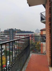 En balkong eller terrasse på De Angeli District