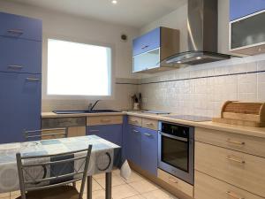 エルキにある534 - Maison 3 chambres en plein centre d'Erquy, à proximité de toutes commoditésのギャラリーの写真