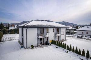 Nespecifikovaný výhled na hory nebo výhled na hory při pohledu z apartmánu