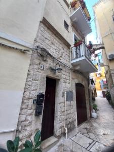 Το κτήριο όπου στεγάζεται  το διαμέρισμα