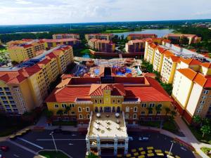 Uma vista aérea de Westgate Town Resort