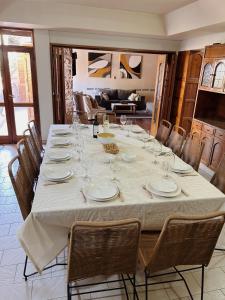Casa Cedro Mendoza的休息区