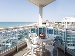 ระเบียงหรือลานระเบียงของ Hotel Caravelle&MiniCaravelle