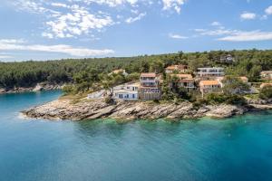 Fotografie z fotogalerie ubytování Apartments Habek 1 v destinaci Vrboska + 43 fotografií