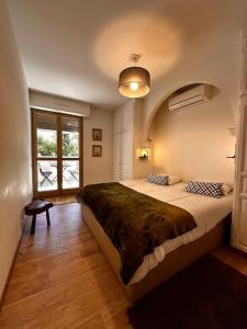 Lova arba lovos apgyvendinimo įstaigoje Charmant appartement Proche plage 4P avec jardin