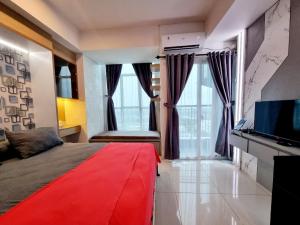 Apt Roseville Soho and suite studio w/ wifi & pool的电视和/或娱乐中心