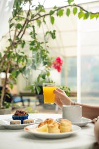 Makanan di atau berdekatan hotel