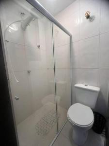 Ванная комната в Amplo apartamento com vista incrível