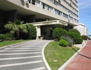 Το κτήριο όπου στεγάζεται  το διαμέρισμα