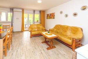 Posedenie v ubytovaní Marko PULA apartment