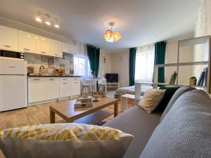 Kuchyňa alebo kuchynka v ubytovaní Mokka Apartament