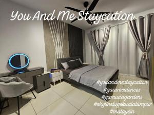 Postel nebo postele na pokoji v ubytování You And Me Staycation