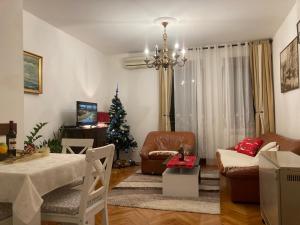 Χώρος καθιστικού στο Rajana , Beograd - Hram Svetog Save