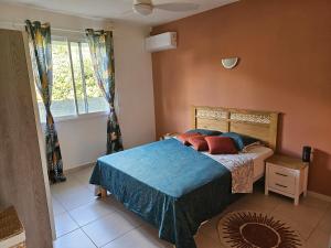 Voodi või voodid majutusasutuse Villa du marquis avec piscine toas
