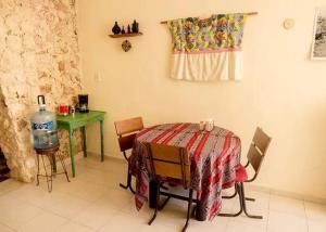 Fotografie z fotogalerie ubytování Casa Chaak Maya - Estudio privado con alberca en Mérida v destinaci Mérida
