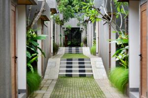 Kebun di luar Mahayoga Ubud Private Pool Villa Spa And Resto