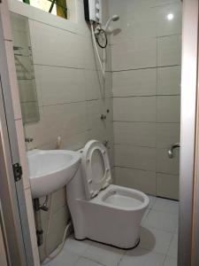 Phòng tắm tại Meaco Royal Hotel - Valenzuela