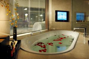 Fotografie z fotogalerie ubytování Nanyuan Universe Deluxe Hotel v destinaci Ning-po