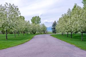 Vrt u objektu Teton Views Getaway & Relaxation Retreat