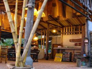 Restoran atau tempat lain untuk makan di Foresta Cottage of Koh Pu no6196