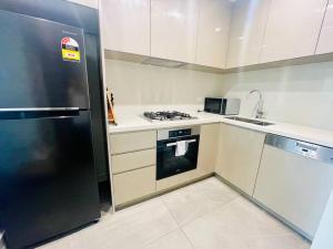 Gallery image of Family Residence (3 Bedrooms, Pool, Gym, Parking) in Sydney +18 photos