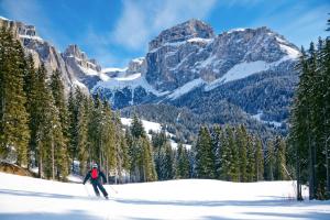CHARMANT T3 AVEC VUE MONTAGNE et PARKING PRIVATIF v zime