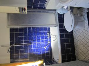 Koupelna v ubytování Ferienwohnung Antonia, 15110 + 14 fotografií