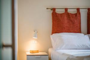 A bed or beds in a room at Thousand Dreams Suite