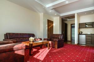 Posezení v ubytování Alpina Resort by Stellar Hotels, Tsaghkadzor