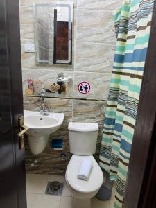 Bagno di King Badr pyramids